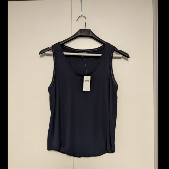 Banana Republic Navy Camisole - Picture 4 of 7